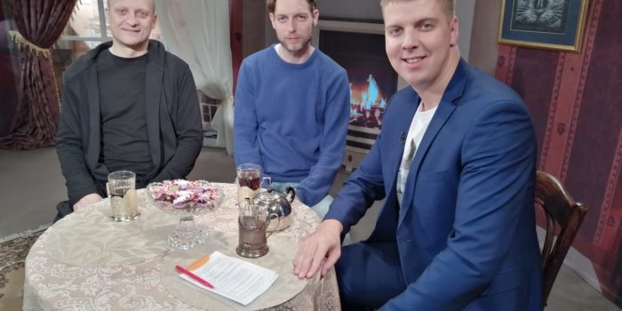 Сергей Ермаков и Никита Пивоваров в эфире телеканала ТВН